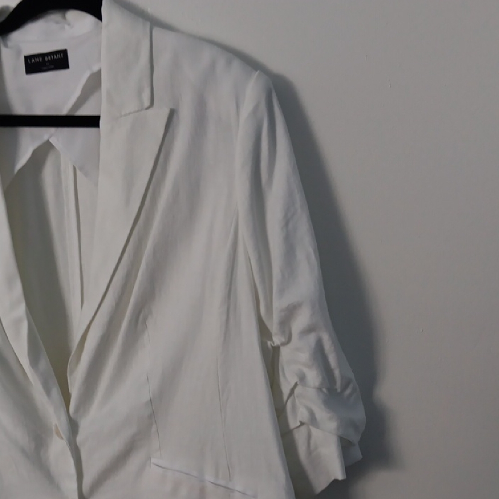 Lane Bryant Linen Two-Button Ruched-Sleeve Blazer #3546 - Picture 3 of 12